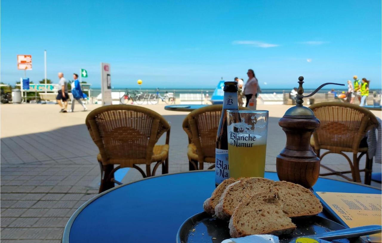 Awesome apartment in Oostende with Outdoor swimming pool, WiFi&1 Bedrooms Buitenkant foto